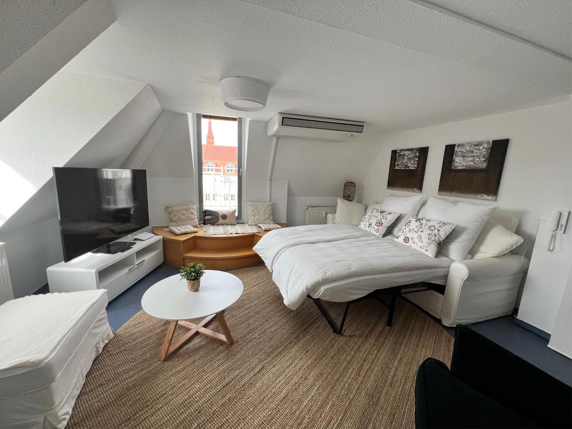 City Apartement Im Herzen Der Stadt Wurzburgo Exterior foto